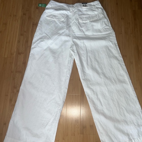 Gap Woman’s White linen pleated linen pant. Size 12. NWT - Picture 6 of 15